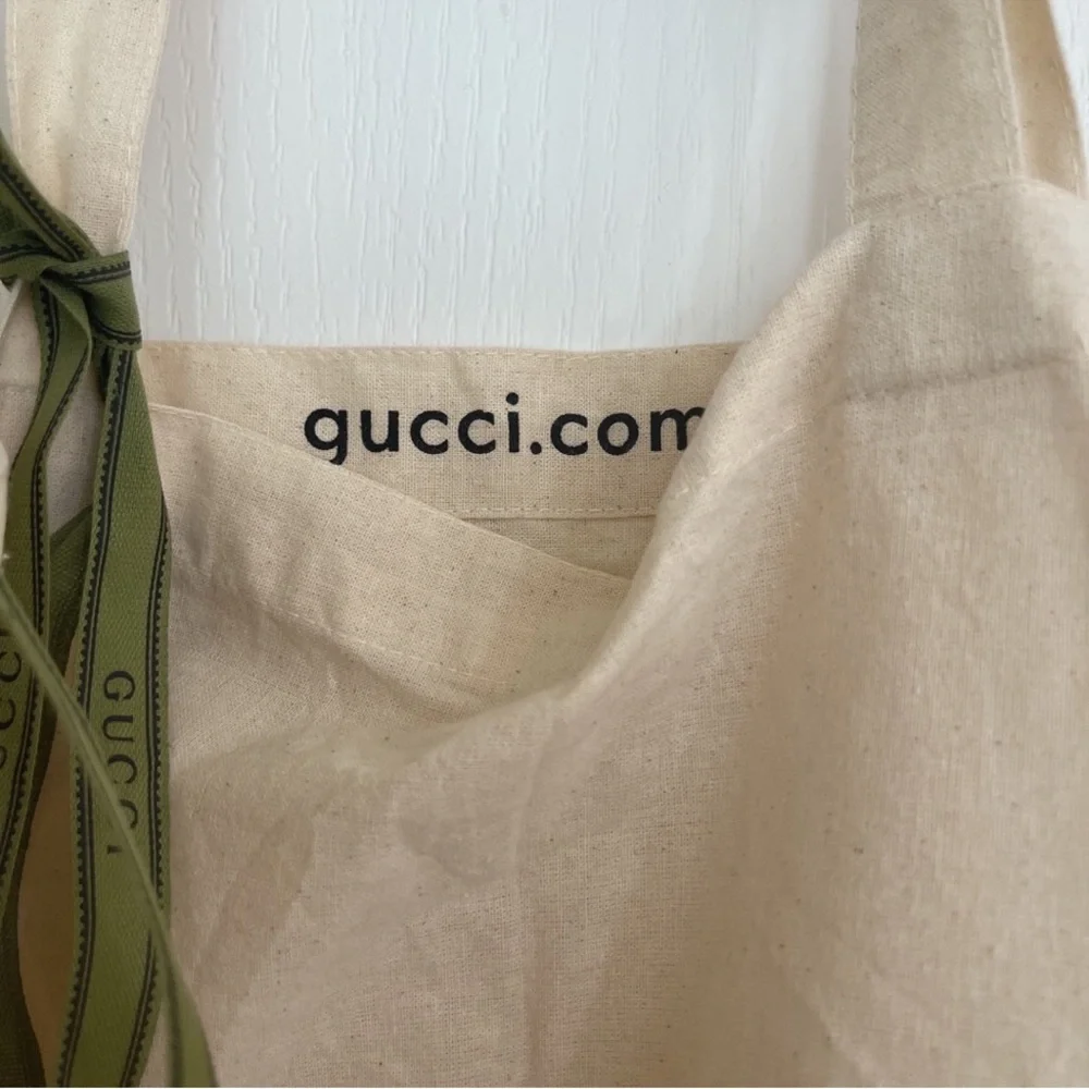 Gucci Beige Tote with Olive Ribbon - Picture 6 of 7